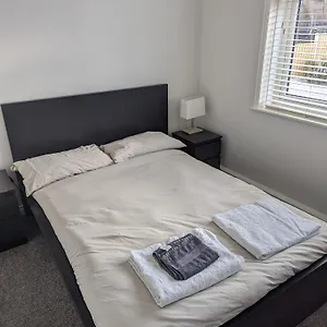 Modern 3 Bedroom Home, Close To Centre And Peak District Holiday home Heeley